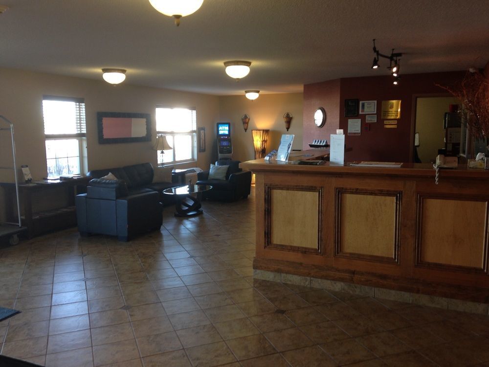 Quality Inn & Suites Cornwall Exteriör bild